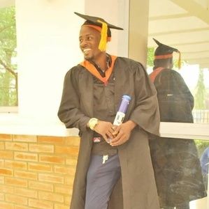 Meet your Posher, Ejike